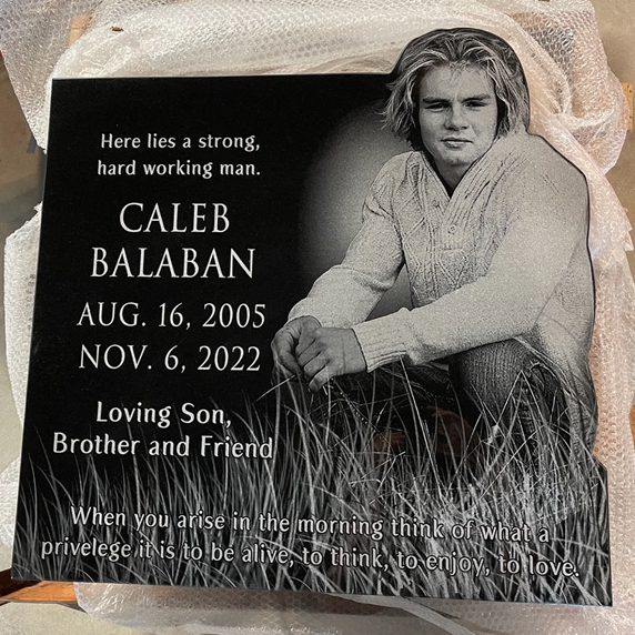 Kris-Hendrix-Etchings-balaban-gravestone